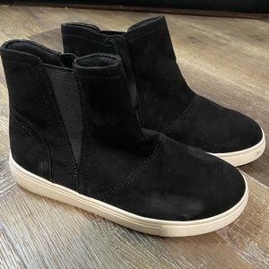 Harper Canyon Black High Top Sneaker Boots with Glitter Detailing